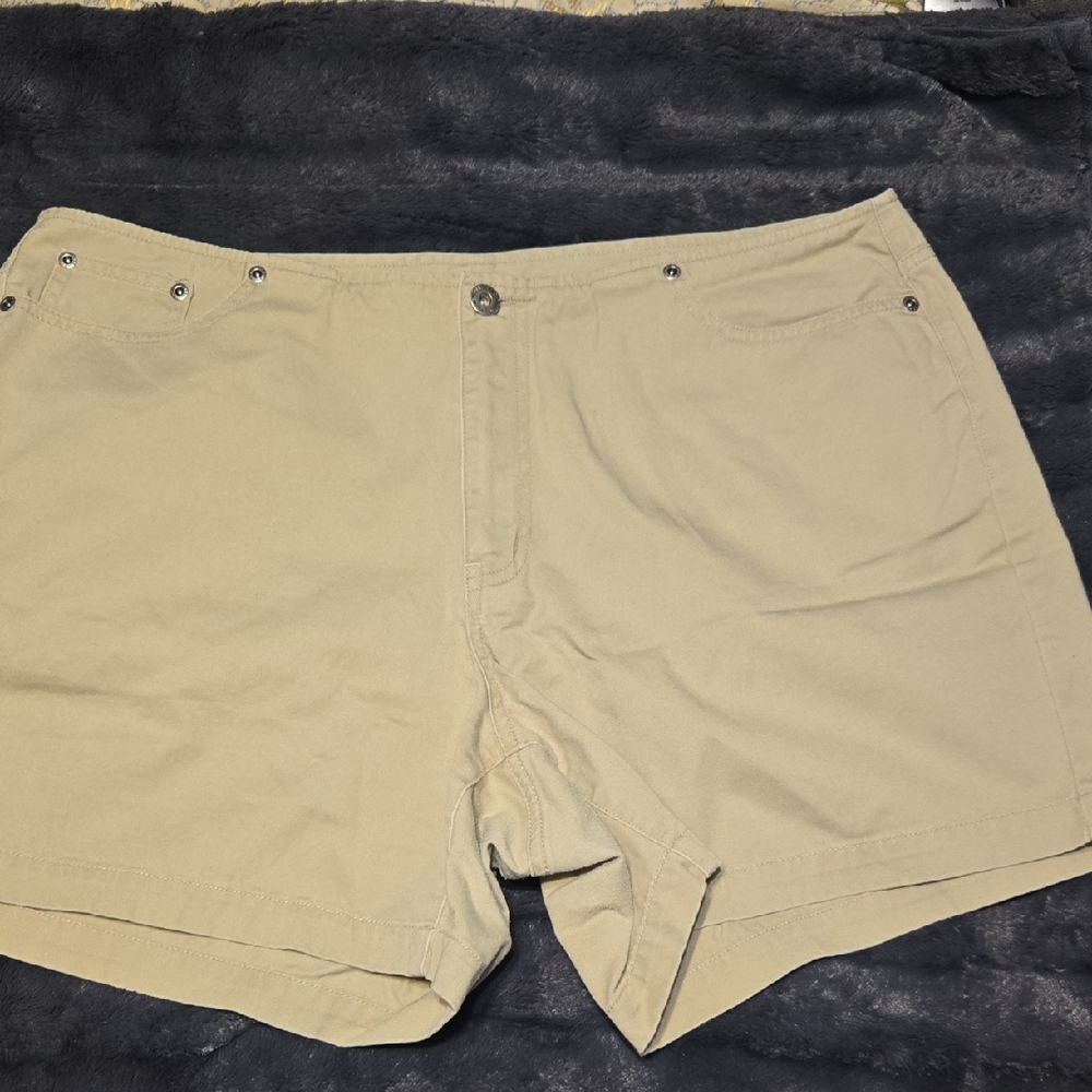 Venezia Jeans Tan Khaiki Shorts, Size 16